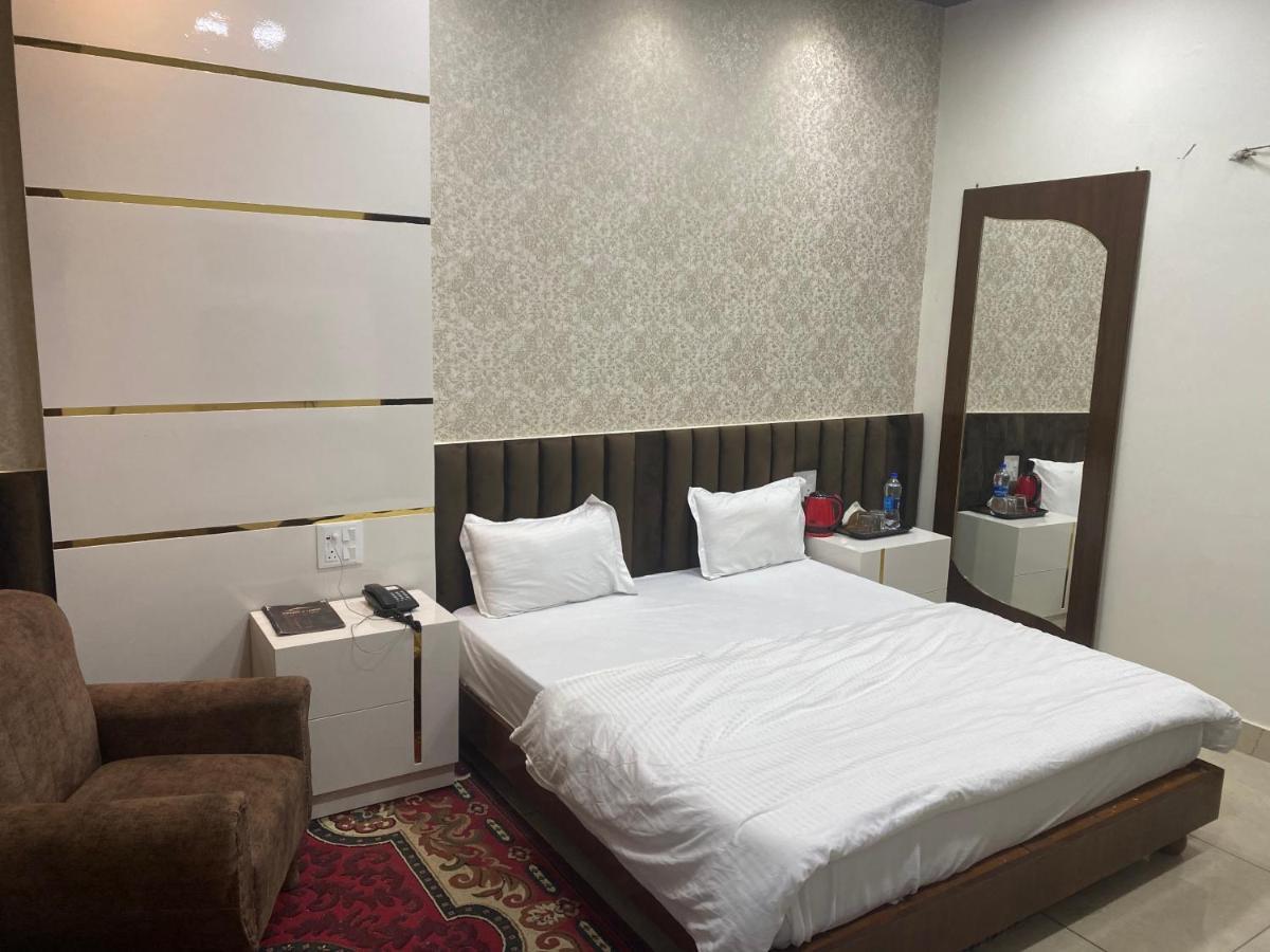 Hotel Temple View Inn Anandpur Sahib Exterior photo