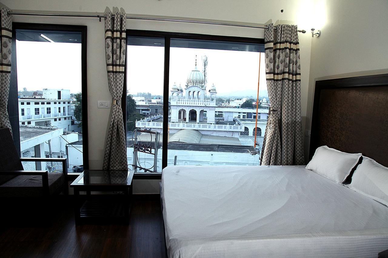 Hotel Temple View Inn Anandpur Sahib Exterior photo